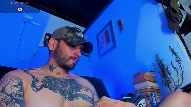 CamiloGray  online show from February 25, 7:03 pm