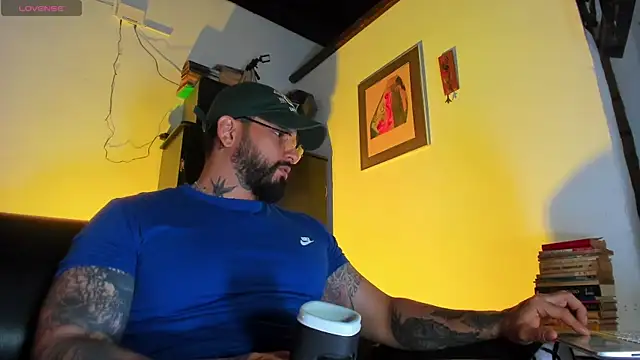 CamiloGray  online show from October 14, 4:03 pm