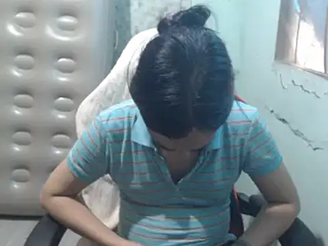 itsmacky4u online show from October 5, 5:11 am