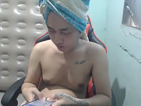 itsmacky4u online show from September 27, 4:43 am