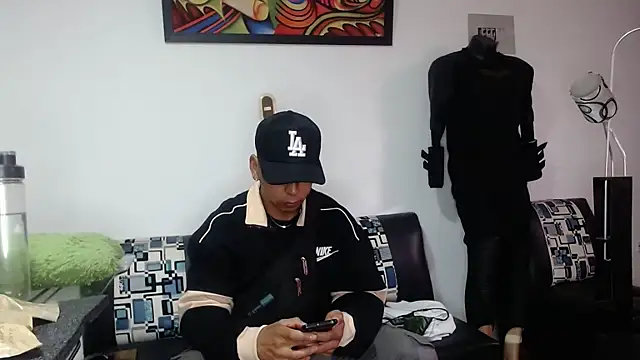 Black hot266 online show from September 27, 2:15 pm