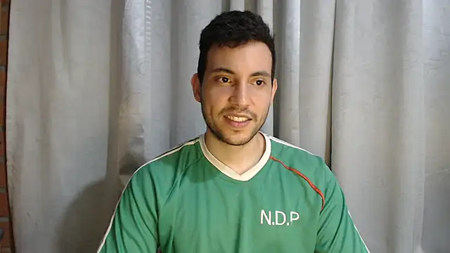 Snapshot of Armando_2002 chatting on March 16, 5:03 am Armando 2002 online show from March 16, 5:03 am