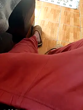 feet toes online show from May 27, 7:27 am