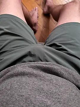 Snapshot of MrandMrsHaze chatting on October 25, 4:03 am MrandMrsHaze online show from October 25, 4:03 am