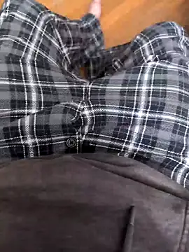 Snapshot of MrandMrsHaze chatting on January 16, 6:03 am MrandMrsHaze online show from January 16, 6:03 am