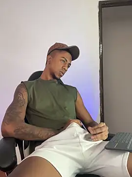 Snapshot of YeremiBrowm chatting on March 14, 9:00 pm YeremiBrowm online show from March 14, 9:00 pm