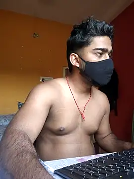 Snapshot of Love_birdss chatting on March 18, 8:50 am Love birdss online show from March 18, 8:50 am