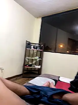 Snapshot of stuard-19 chatting on October 5, 5:44 am stuard-19 online show from October 5, 5:44 am