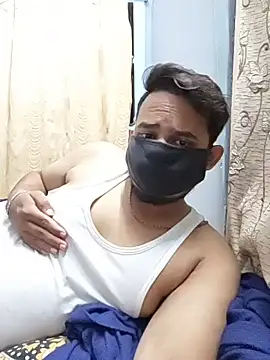 chinmlip online show from January 18, 8:00 pm