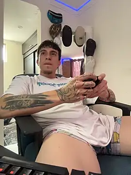 strongboy  online show from February 20, 5:59 pm