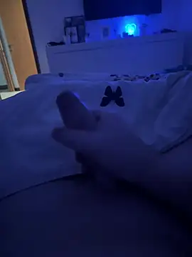 danicohoney online show from February 25, 4:30 pm