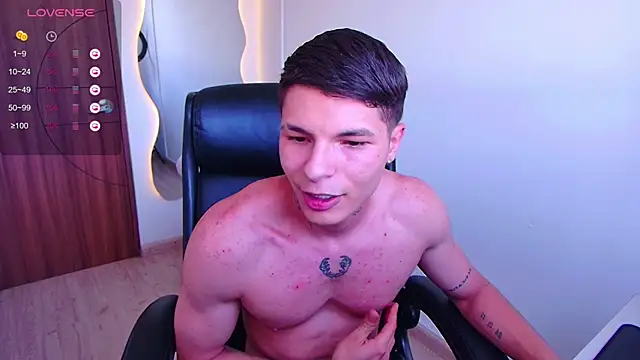 Snapshot of harrisoncuper chatting on March 17, 10:19 pm harrisoncuper online show from March 17, 10:19 pm