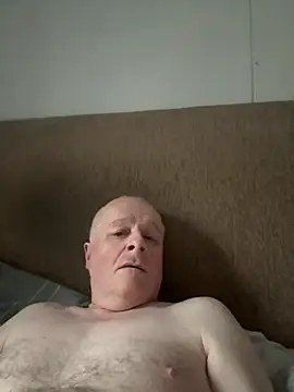 locallad88 online show from January 1, 9:17 am