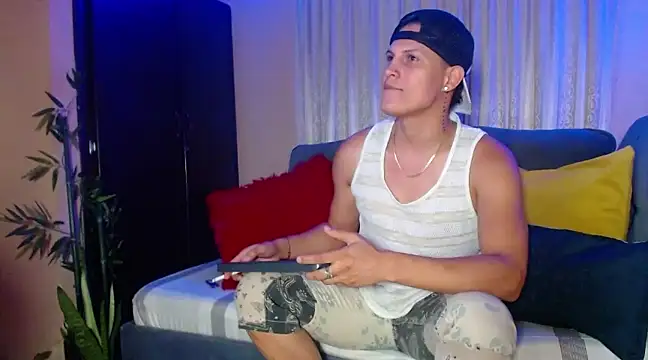 Snapshot of DavidNeill chatting on March 14, 5:16 am DavidNeill online show from March 14, 5:16 am