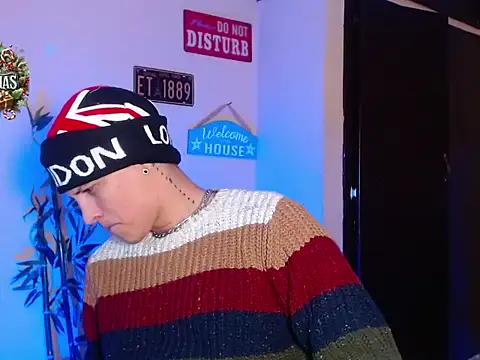 Snapshot of DavidNeill chatting on December 27, 2:34 pm DavidNeill online show from December 27, 2:34 pm