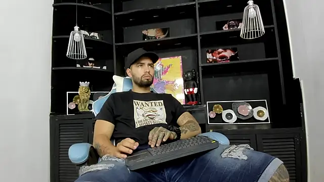 matteosantos online show from December 17, 12:11 pm