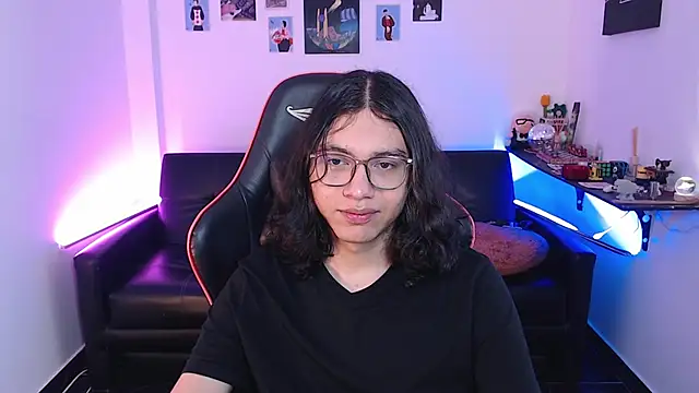 malik harrison   online show from September 19, 4:07 pm