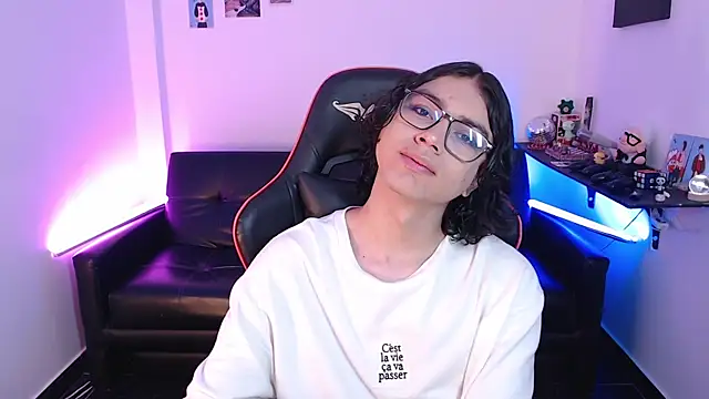 malik harrison   online show from January 20, 2:14 pm