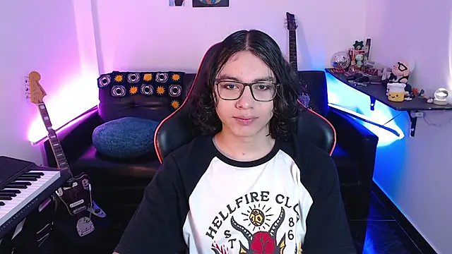 malik harrison   online show from March 15, 3:48 pm