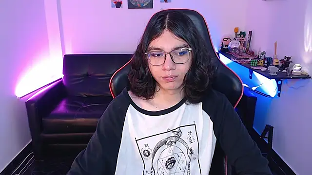 malik harrison   online show from September 30, 3:04 pm