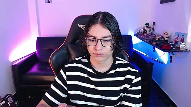 malik harrison   online show from January 2, 3:08 pm