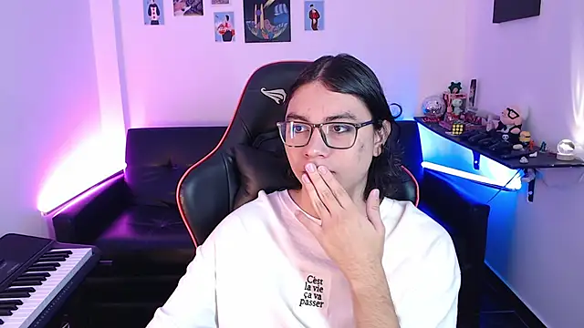 malik harrison   online show from February 8, 2:16 pm