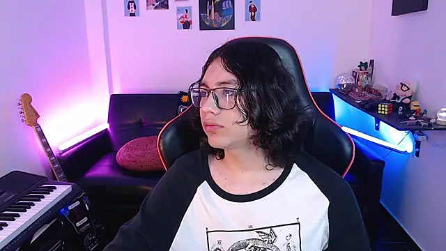 malik harrison   online show from March 18, 3:44 pm