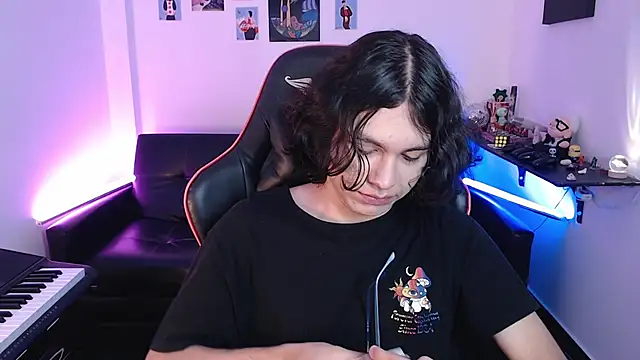 malik harrison   online show from February 15, 2:44 pm