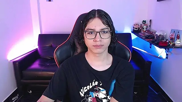 malik harrison   online show from December 18, 2:17 pm