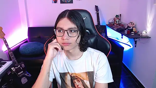 malik harrison   online show from March 10, 2:48 pm