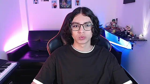 malik harrison   online show from February 13, 12:21 pm