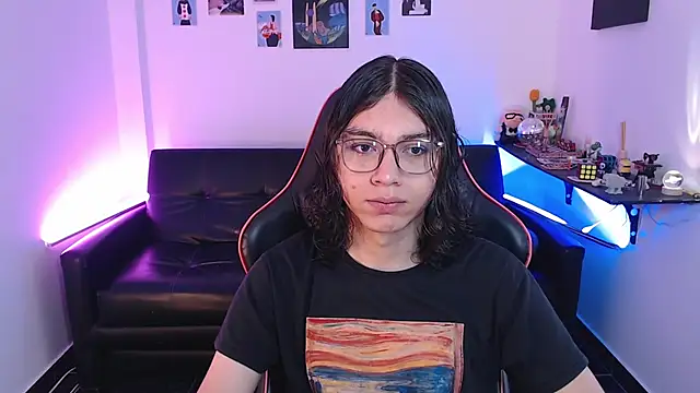 malik harrison   online show from September 25, 3:33 pm