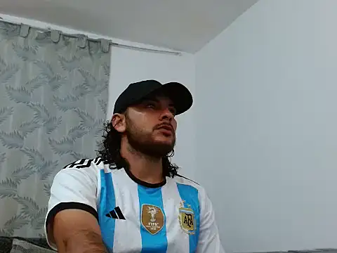 tuyo1995 online show from September 21, 4:45 am