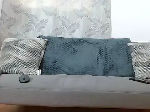 tuyo1995 online show from October 4, 5:18 pm