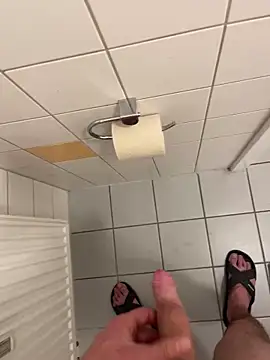 oroszlanw online show from December 16, 9:41 pm