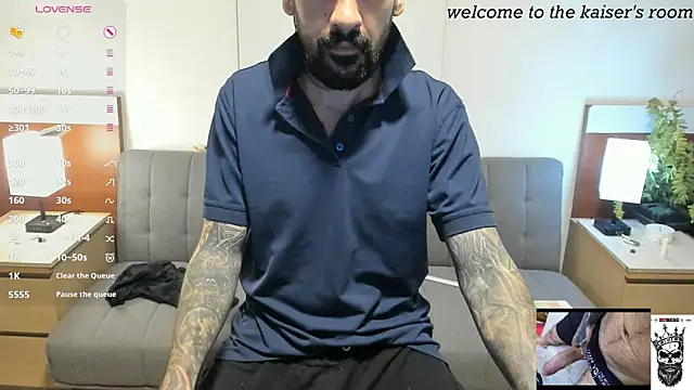 kaiser679  online show from March 29, 1:17 am