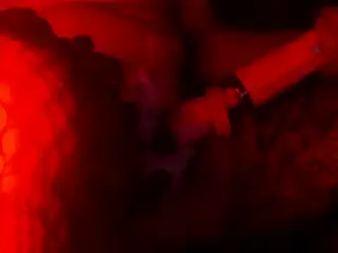 slankecrosdresser online show from March 9, 6:32 pm