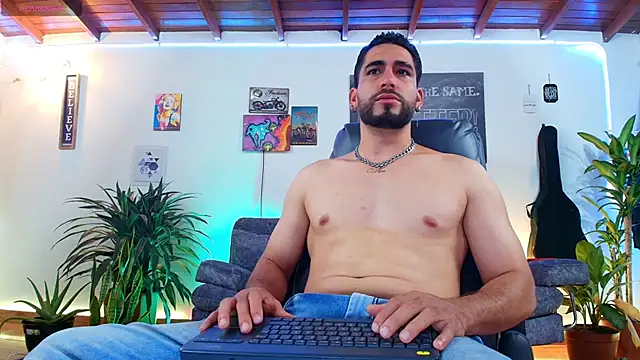 Snapshot of RyanCarter_ chatting on September 21, 3:56 pm RyanCarter  online show from September 21, 3:56 pm