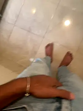 Snapshot of amyalaruz34ist chatting on October 25, 2:30 pm amyalaruz34ist online show from October 25, 2:30 pm