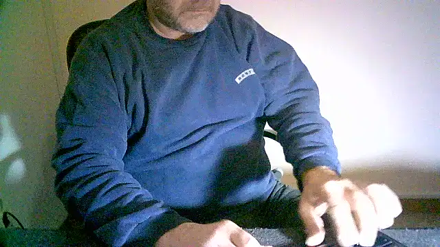 Snapshot of Greek_Passion chatting on March 3, 3:57 pm Greek Passion online show from March 3, 3:57 pm