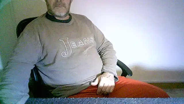 Snapshot of Greek_Passion chatting on December 24, 7:22 pm Greek Passion online show from December 24, 7:22 pm