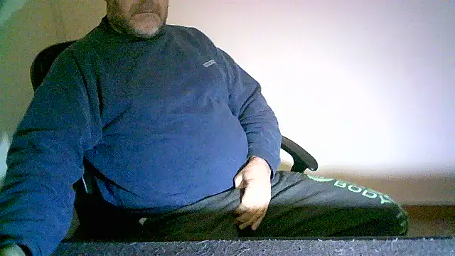 Snapshot of Greek_Passion chatting on March 4, 6:50 pm Greek Passion online show from March 4, 6:50 pm