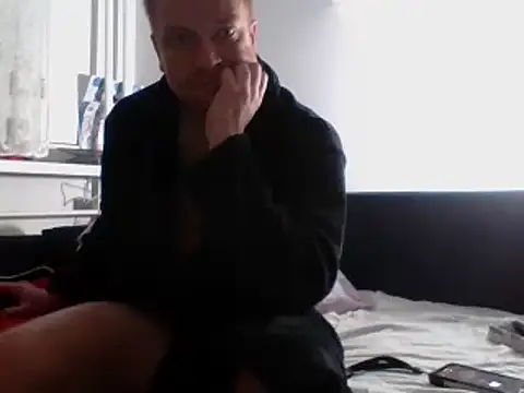 82liska online show from November 28, 12:25 am