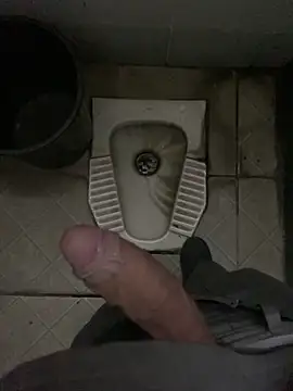 Snapshot of Cortez1225 chatting on September 12, 7:47 pm Cortez1225 online show from September 12, 7:47 pm