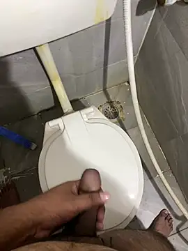 Rahuldhe22 online show from December 13, 9:09 pm