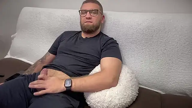 Bear bear  online show from December 22, 10:36 pm