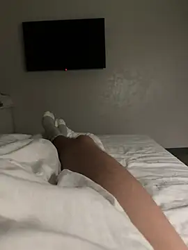 Bear bear  online show from February 11, 9:35 pm