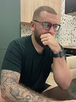 Bear bear  online show from February 22, 12:05 am