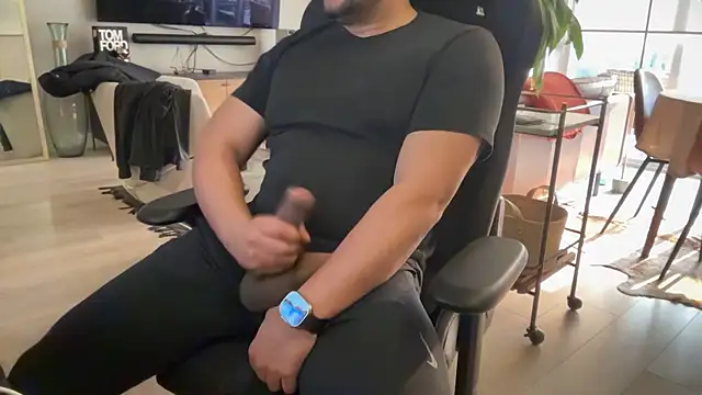 HungandThickLatin online show from January 8, 10:58 pm