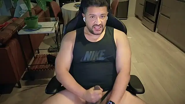 HungandThickLatin online show from October 15, 2:41 am